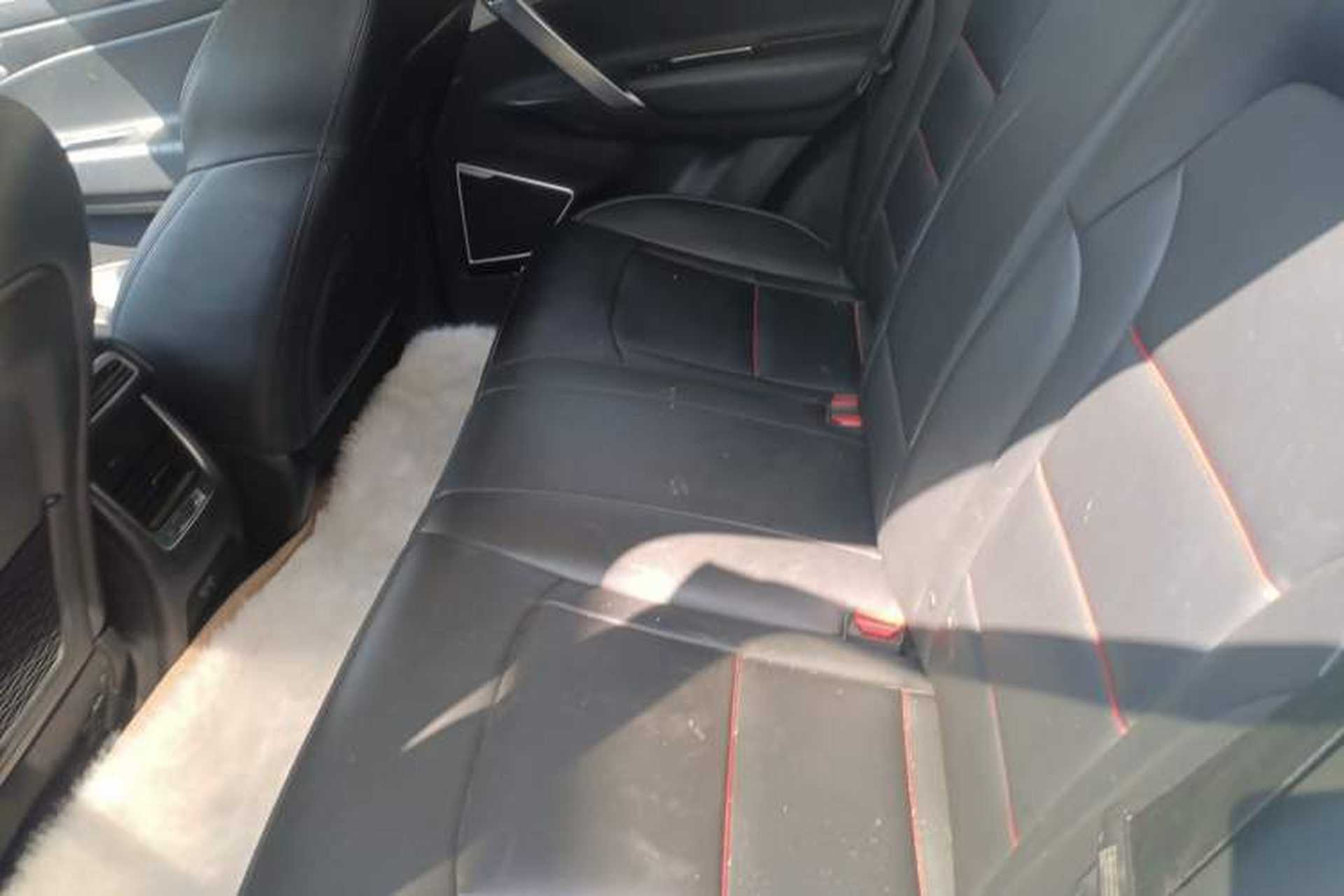 Used Geely Auto Emgrand X7 Sport 2020 1.8TD DCT Two-Wheel Drive Smart Connect 4G-Enabled Version Left Rear Seat