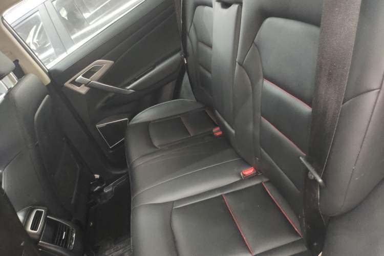 Used Geely Auto Emgrand X7 Sport 2020 1.8TD DCT Two-Wheel Drive Smart Connect 4G-Enabled Version Left Rear Seat