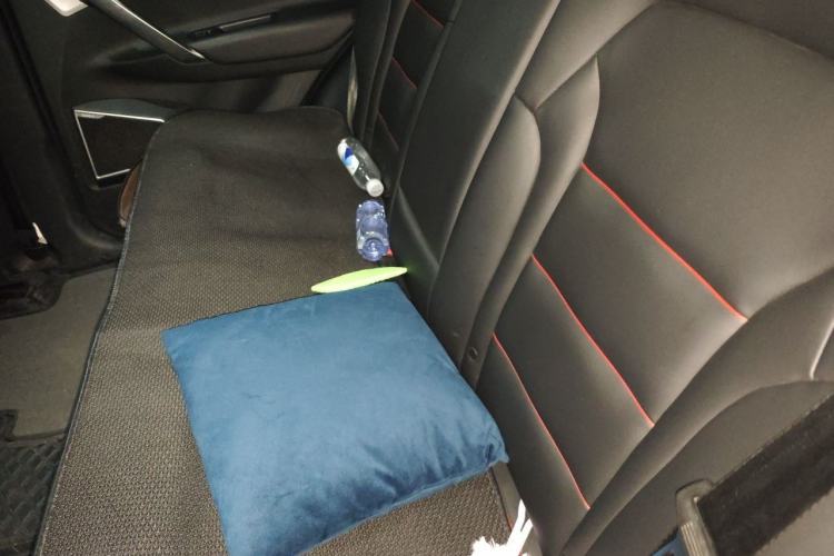 Used Geely Auto Emgrand X7 Sport 2020 1.8TD DCT Two-Wheel Drive Smart Connect 4G-Enabled Version Left Rear Seat