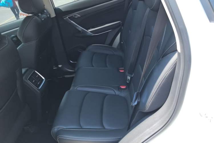 Used Geely Auto Emgrand X7 Sport 2020 1.8TD DCT Smart Connect PRO Left Rear Seat