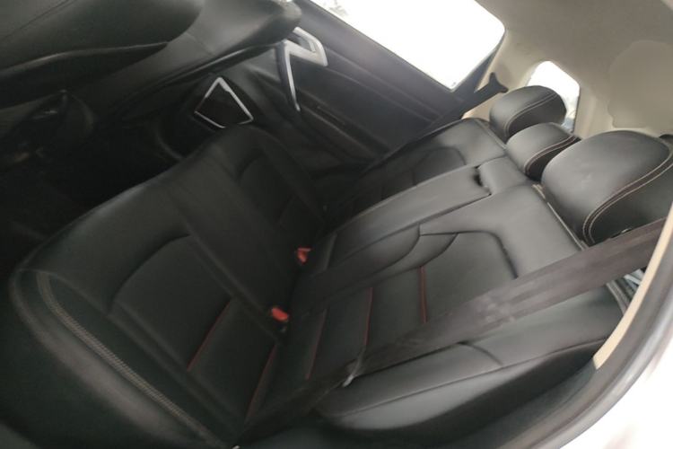 Used Geely Auto Emgrand X7 Sport 2020 1.8TD DCT Two-Wheel Drive Smart Connect 4G-Enabled Version Left Rear Seat