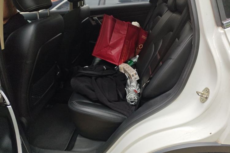 Used Geely Auto Emgrand X7 Sport 2020 1.8TD DCT Two-Wheel Drive Zhiya Model Left Rear Seat
