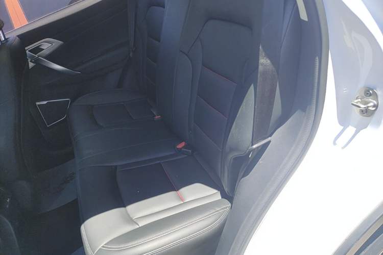 Used Geely Auto Emgrand X7 Sport 2020 1.8TD DCT Two-Wheel Drive Zhiya Model Left Rear Seat