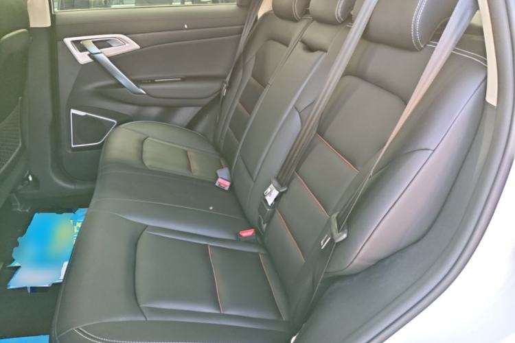 Used Geely Auto Emgrand X7 Sport 2020 1.8TD DCT Two-Wheel Drive Smart Connect 4G-Enabled Version Left Rear Seat