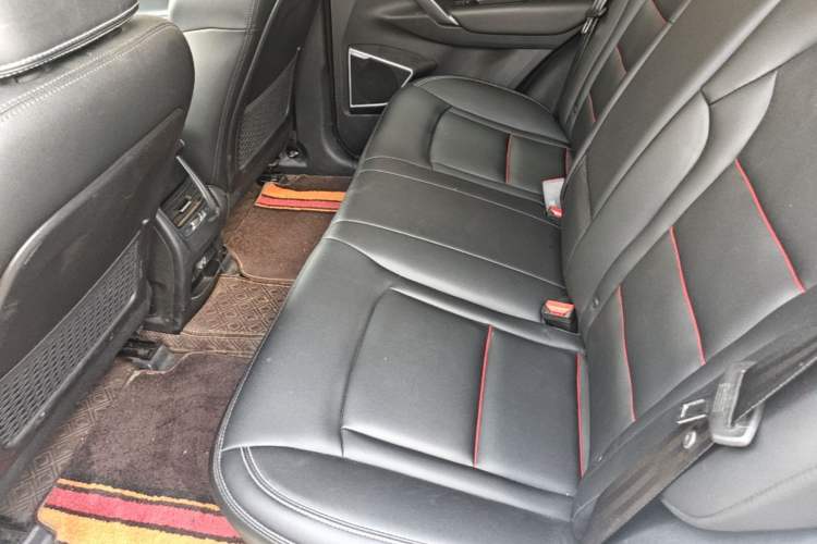 Used Geely Auto Emgrand X7 Sport 2020 1.8TD DCT Two-Wheel Drive Smart Connect 4G-Enabled Version Left Rear Seat
