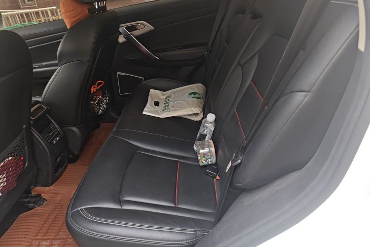 Used Geely Auto Emgrand X7 Sport 2020 1.8TD DCT Two-Wheel Drive Smart Connect 4G-Enabled Version Left Rear Seat