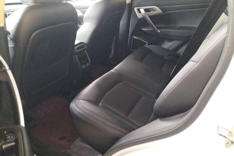 Used Geely Auto Emgrand X7 Sport 2020 1.8TD DCT Two-Wheel Drive Smart Connect 4G-Enabled Version Left Rear Seat