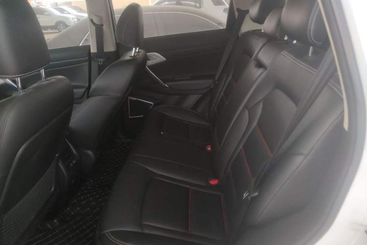Used Geely Auto Emgrand X7 Sport 2020 1.8TD DCT Two-Wheel Drive Smart Connect 4G-Enabled Version Left Rear Seat