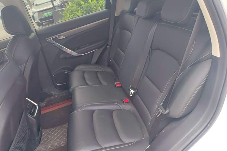 Used Geely Auto Emgrand X7 Sport 2020 1.5TD Automatic Smart Connect PRO Left Rear Seat