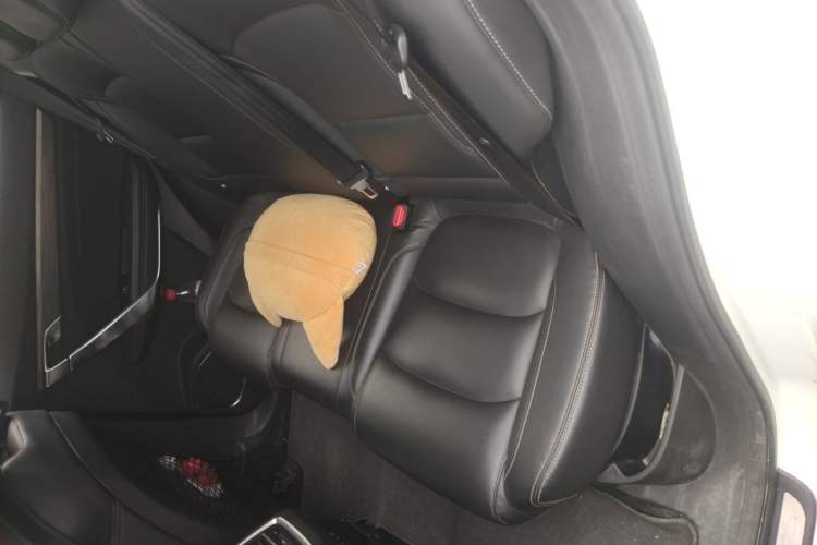 Used Geely Auto Emgrand X7 Sport 2020 1.5TD Automatic Smart Connect PRO Left Rear Seat