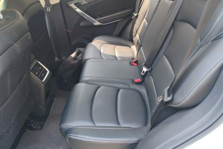 Used Geely Auto Emgrand X7 Sport 2020 1.8TD DCT ZhiZun PRO Left Rear Seat