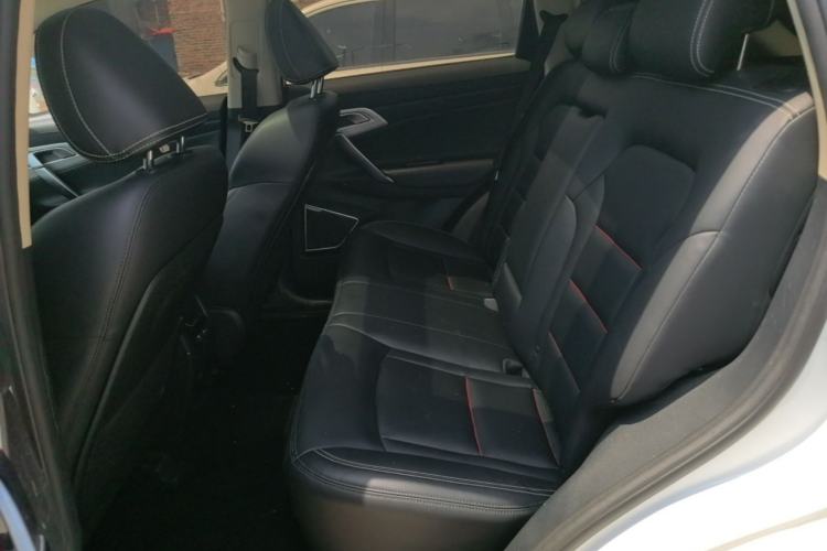Used Geely Auto Emgrand X7 Sport 2020 1.8TD DCT Two-Wheel Drive Smart Connect 4G-Enabled Version Left Rear Seat