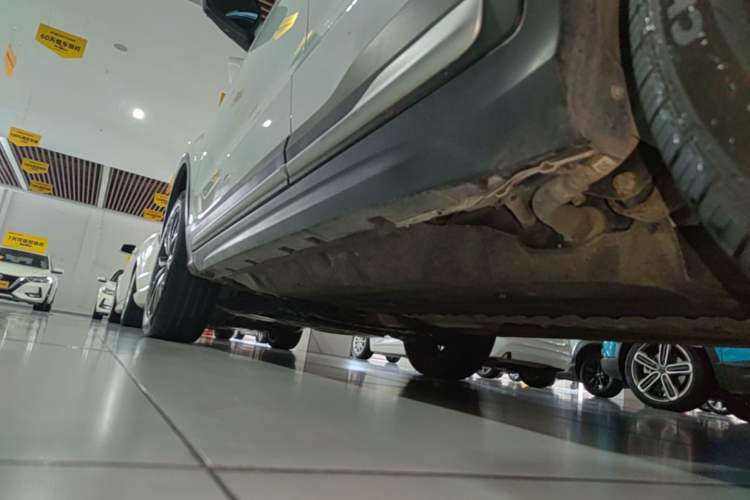 Used Geely Auto Emgrand X7 Sport 2020 1.8TD DCT Zhi Ling PRO Left Side Sill