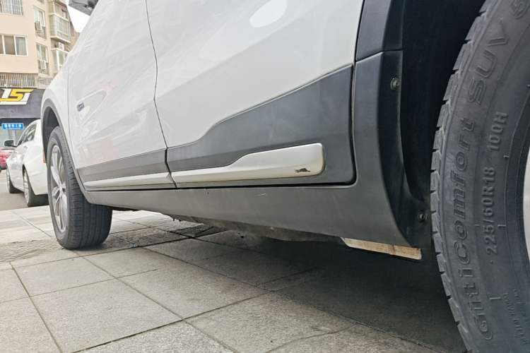 Used Geely Auto Emgrand X7 Sport 2020 1.8TD DCT Two-Wheel Drive Smart Connect 4G-Enabled Version Left Side Sill