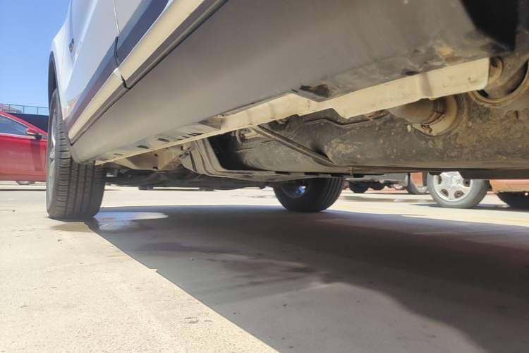 Used Geely Auto Emgrand X7 Sport 2020 1.8TD DCT Two-Wheel Drive Zhiya Model Left Side Sill