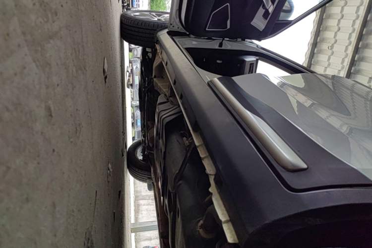 Used Geely Auto Emgrand X7 Sport 2020 1.8TD DCT Two-Wheel Drive Smart Connect 4G-Enabled Version Left Side Sill
