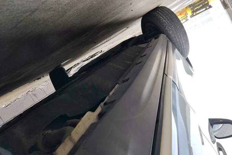 Used Geely Auto Emgrand X7 Sport 2020 1.5TD Automatic Smart Connect PRO Left Side Sill