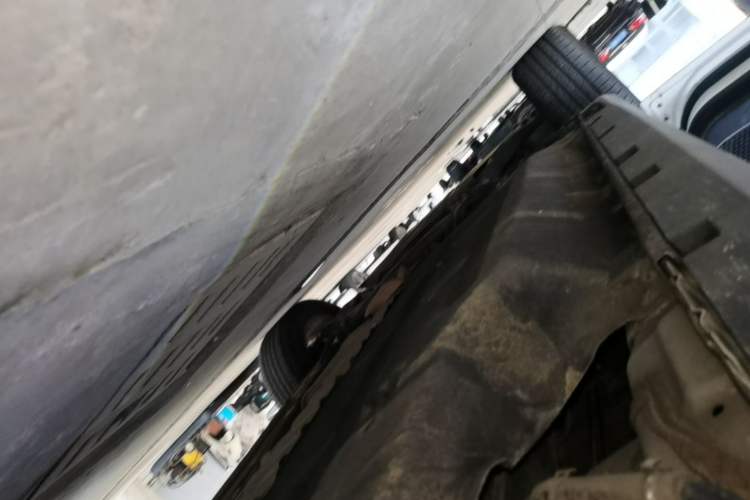 Used Geely Auto Emgrand X7 Sport 2020 1.8TD DCT ZhiZun PRO Left Side Sill
