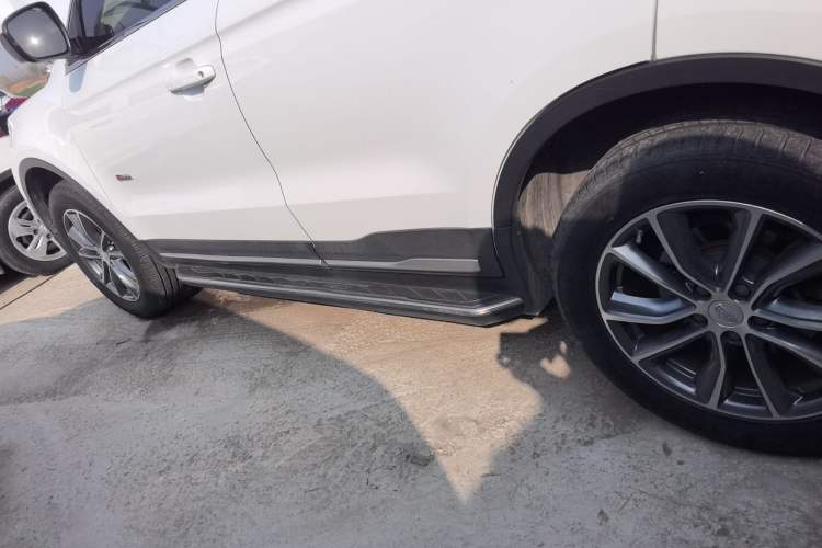 Used Geely Auto Emgrand X7 Sport 2020 1.8TD DCT Two-Wheel Drive Smart Connect 4G-Enabled Version Left Side Sill