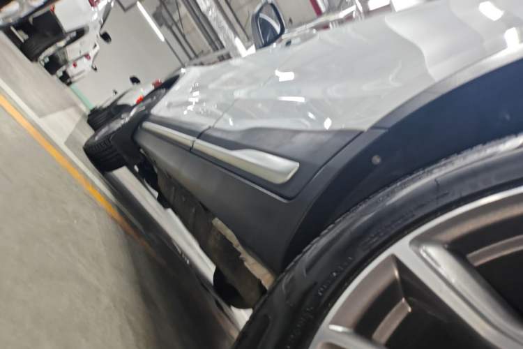 Used Geely Auto Emgrand X7 Sport 2020 1.8TD DCT Two-Wheel Drive Smart Connect 4G-Enabled Version Left Side Sill