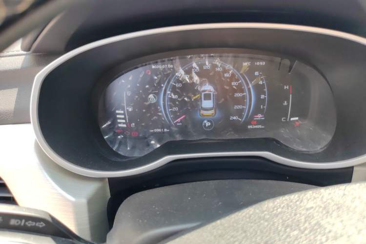 Used Geely Auto Emgrand X7 Sport 2020 1.8TD DCT Two-Wheel Drive Smart Connect 4G-Enabled Version Odometer Close Up