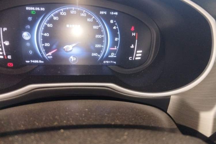 Used Geely Auto Emgrand X7 Sport 2020 1.8TD DCT Two-Wheel Drive Smart Connect 4G-Enabled Version Odometer Close Up