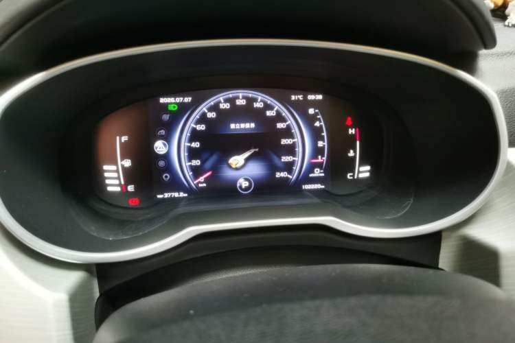 Used Geely Auto Emgrand X7 Sport 2020 1.8TD DCT Two-Wheel Drive Smart Connect 4G-Enabled Version Odometer Close Up