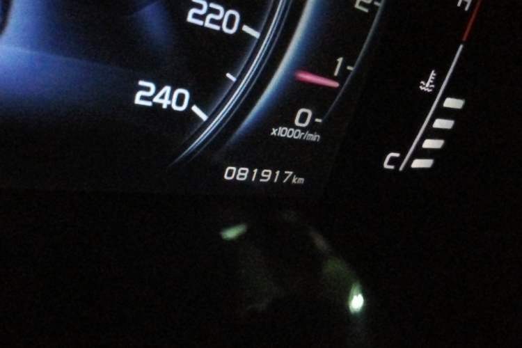 Used Geely Auto Emgrand X7 Sport 2020 1.8TD DCT Two-Wheel Drive Smart Connect 4G-Enabled Version Odometer Close Up