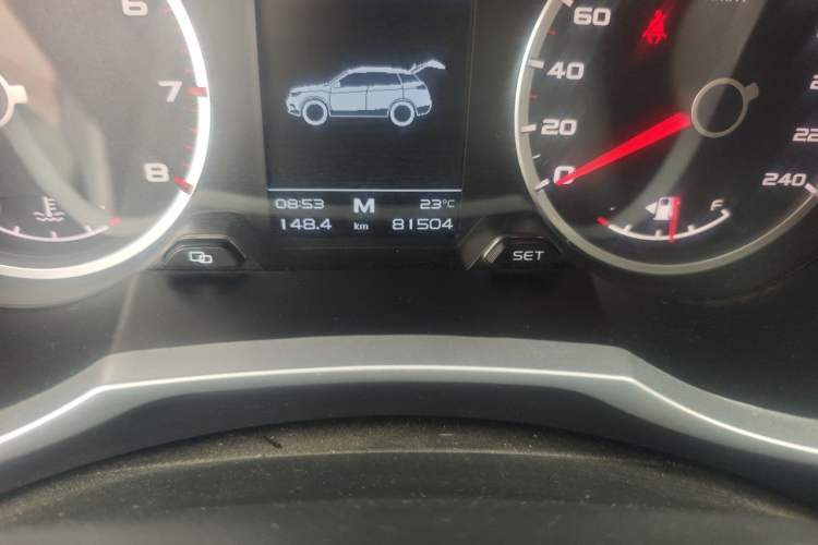 Used Geely Auto Emgrand X7 Sport 2020 1.8TD Manual Two-Wheel Drive Elite Version Odometer Close Up