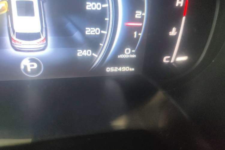 Used Geely Auto Emgrand X7 Sport 2020 1.8TD DCT Two-Wheel Drive Smart Connect 4G-Enabled Version Odometer Close Up