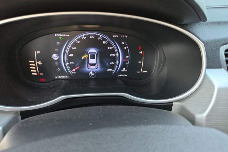 Used Geely Auto Emgrand X7 Sport 2020 1.8TD DCT Two-Wheel Drive Smart Connect 4G-Enabled Version Odometer Close Up