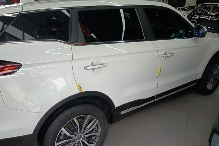 Used Geely Auto Emgrand X7 Sport 2020 1.8TD DCT ZhiZun PRO Rear Right 45 Deg