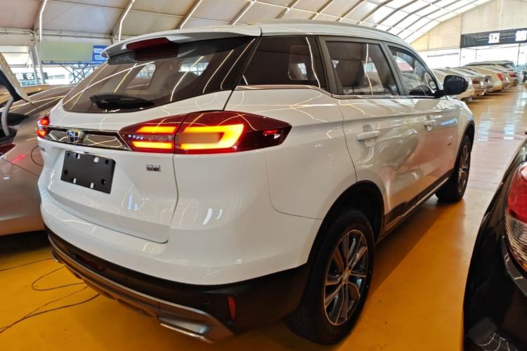 Used Geely Auto Emgrand X7 Sport 2020 1.8TD DCT Two-Wheel Drive Smart Connect 4G-Enabled Version Rear Right 45 Deg