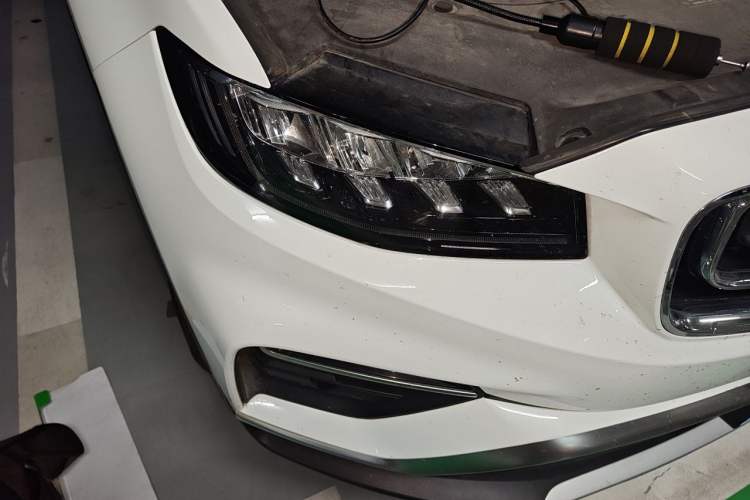 Used Geely Auto Emgrand X7 Sport 2020 1.8TD DCT ZhiZun PRO Right Front Headlight