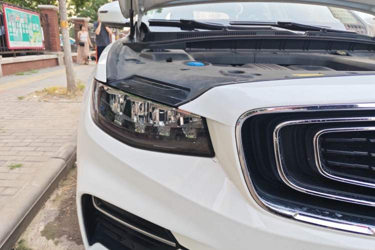 Used Geely Auto Emgrand X7 Sport 2020 1.8TD DCT Smart PRO Right Front Headlight