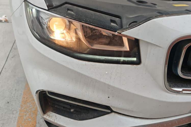 Used Geely Auto Emgrand X7 Sport 2020 1.8TD DCT Smart Connect PRO Right Front Headlight