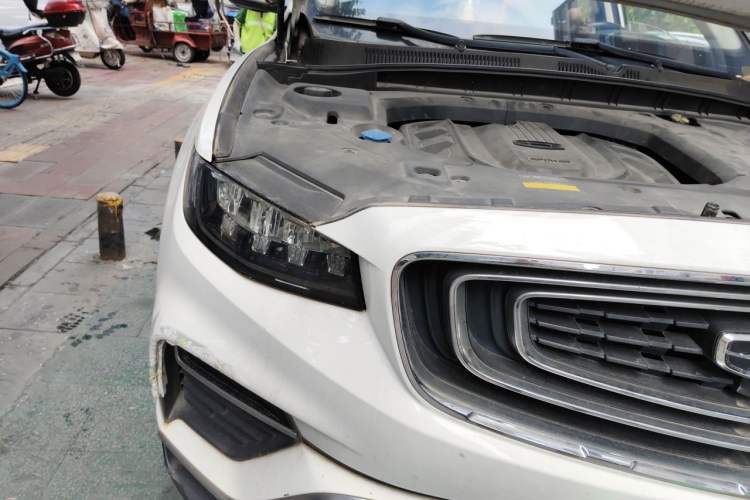 Used Geely Auto Emgrand X7 Sport 2020 1.5TD Automatic Smart Connect PRO Right Front Headlight