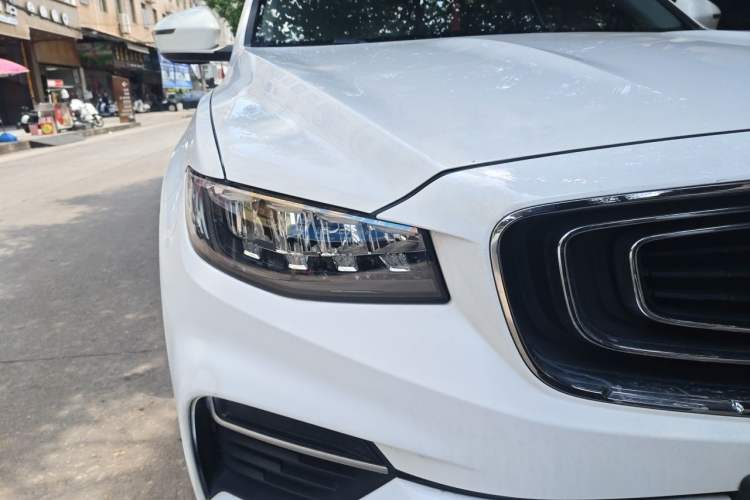 Used Geely Auto Emgrand X7 Sport 2020 1.5TD Automatic Smart Connect PRO Right Front Headlight