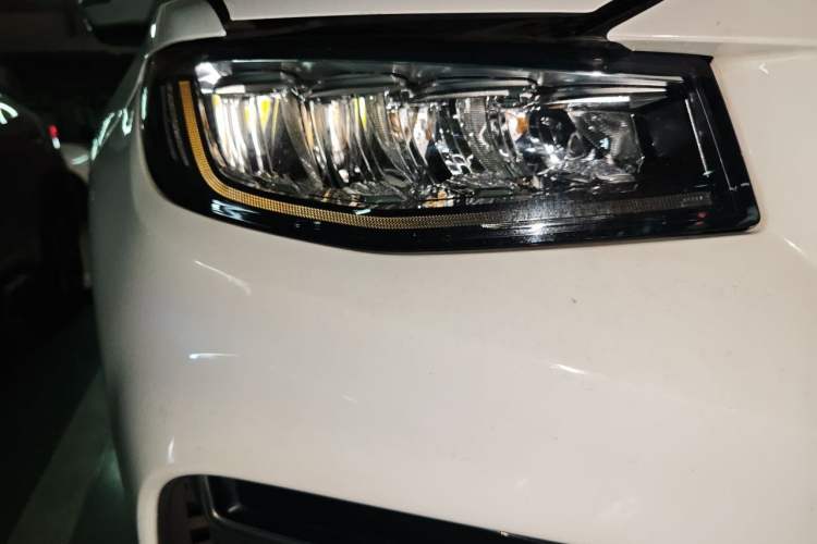 Used Geely Auto Emgrand X7 Sport 2020 1.8TD DCT Smart PRO Right Front Headlight