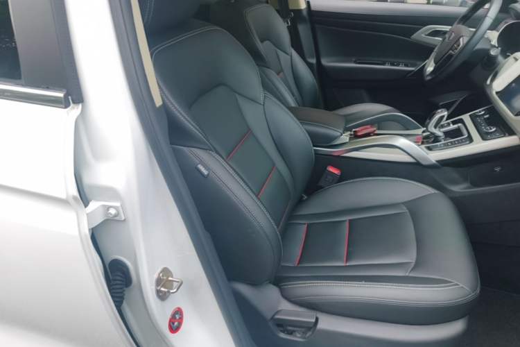 Used Geely Auto Emgrand X7 Sport 2020 1.8TD DCT Two-Wheel Drive Smart Connect 4G-Enabled Version Right Front Seat