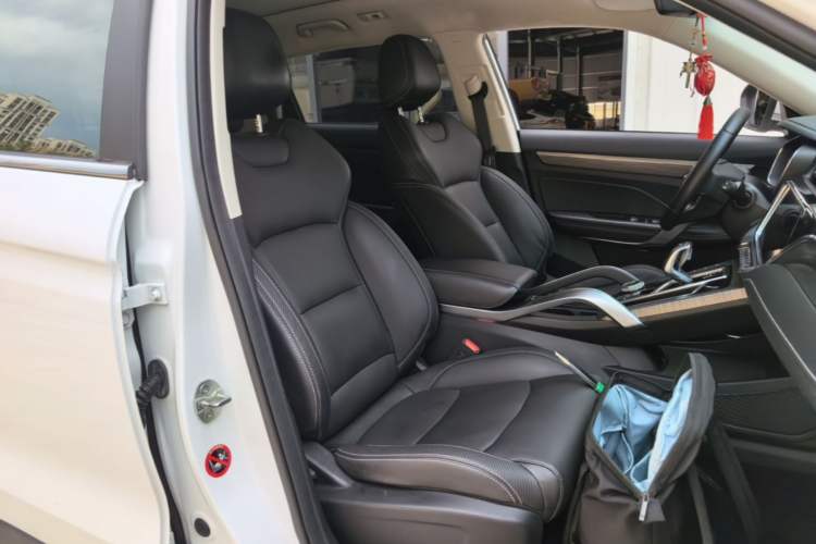 Used Geely Auto Emgrand X7 Sport 2020 1.5TD Automatic Smart Connect PRO Right Front Seat