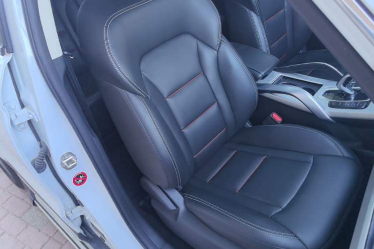 Used Geely Auto Emgrand X7 Sport 2020 1.8TD DCT Two-Wheel Drive Zhiya Model Right Front Seat