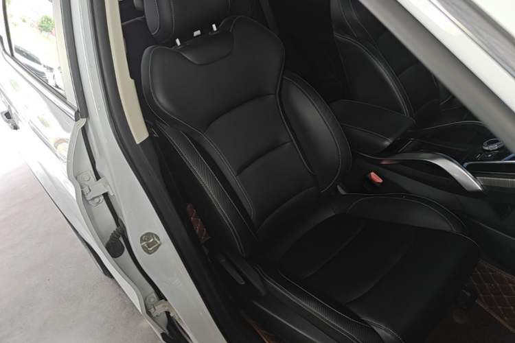 Used Geely Auto Emgrand X7 Sport 2020 1.8TD DCT Smart Connect PRO Right Front Seat