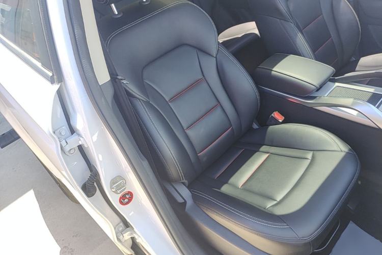 Used Geely Auto Emgrand X7 Sport 2020 1.8TD DCT Two-Wheel Drive Zhiya Model Right Front Seat