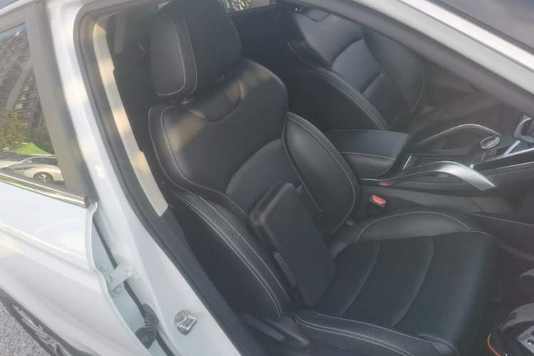 Used Geely Auto Emgrand X7 Sport 2020 1.8TD DCT Smart Connect PRO Right Front Seat