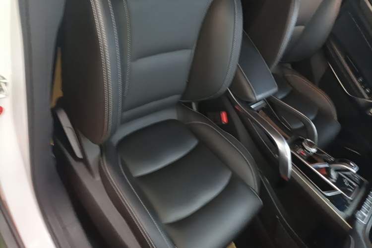 Used Geely Auto Emgrand X7 Sport 2020 1.5TD Automatic Smart Connect PRO Right Front Seat
