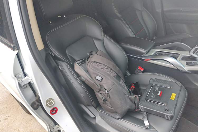 Used Geely Auto Emgrand X7 Sport 2020 1.8TD DCT Two-Wheel Drive Smart Connect 4G-Enabled Version Right Front Seat