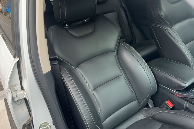 Used Geely Auto Emgrand X7 Sport 2020 1.8TD DCT ZhiZun PRO Right Front Seat