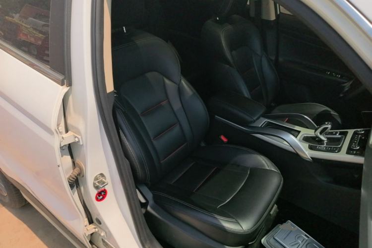 Used Geely Auto Emgrand X7 Sport 2020 1.8TD DCT Two-Wheel Drive Smart Connect 4G-Enabled Version Right Front Seat