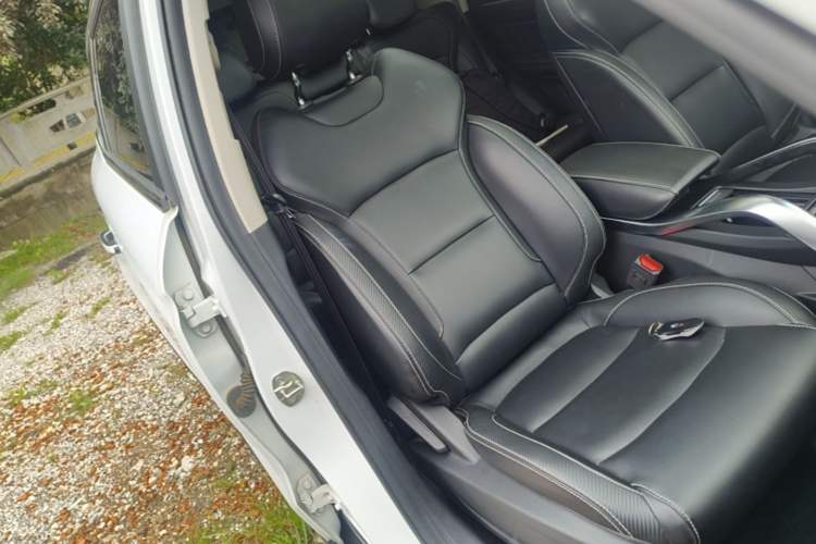 Used Geely Auto Emgrand X7 Sport 2020 1.8TD DCT ZhiZun PRO Right Front Seat